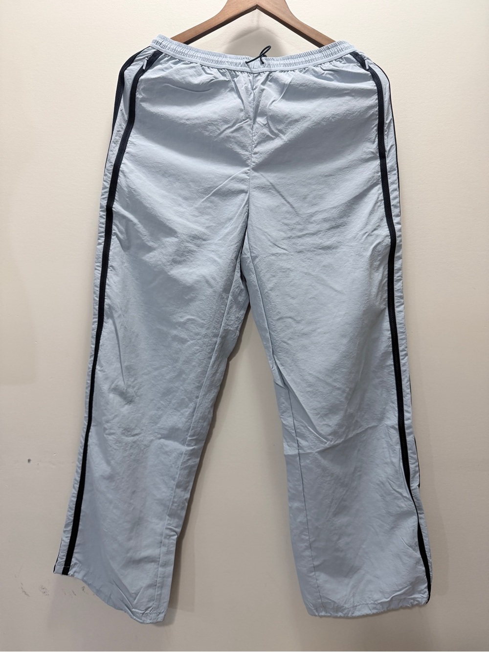 Aritzia TNA Hrise Women’s Light Blue Track Pants Size S/ L39/ Inseam 28